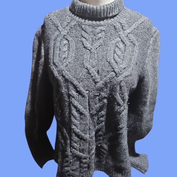 Veronica Beard Gray Cable Knit Turtleneck Sweater - Picture 1 of 4